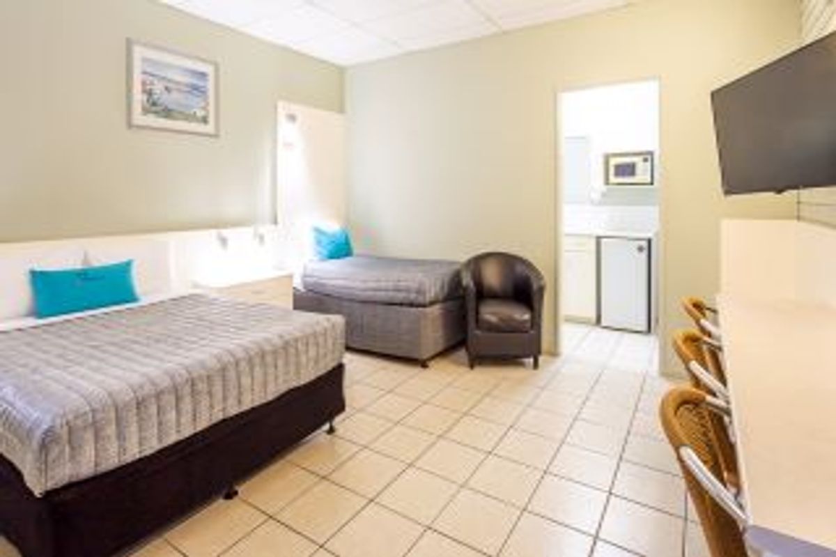 affordable motel triple room matilda motel bundaberg